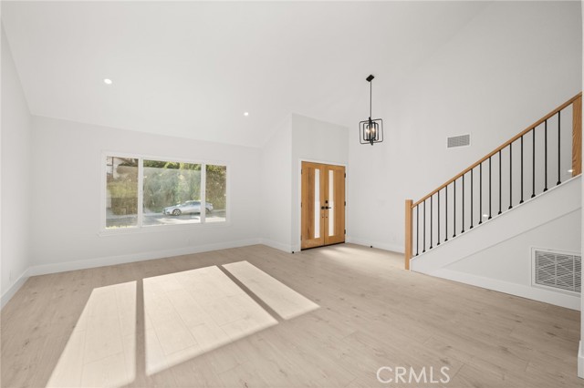 MLS #OC25157205 image #6