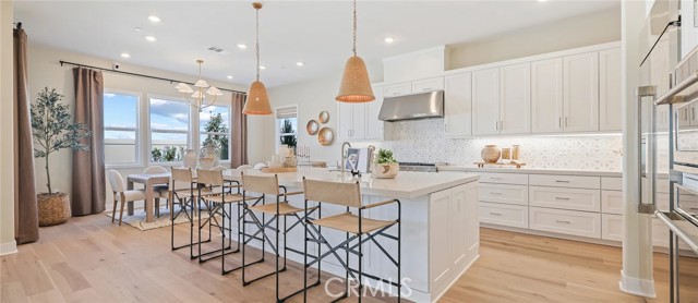 MLS #OC25157594 image #0