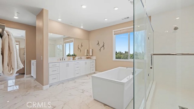 MLS #OC25157594 image #14