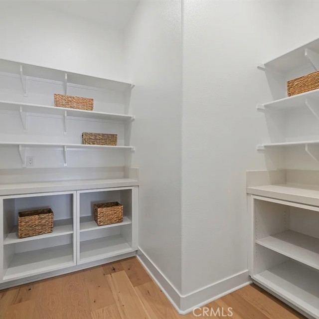 MLS #OC25157594 image #4