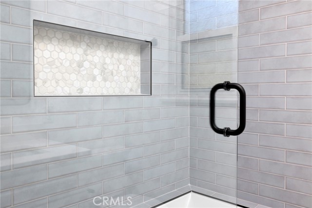 MLS #OC25157821 image #15