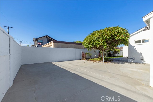 MLS #OC25157821 image #19