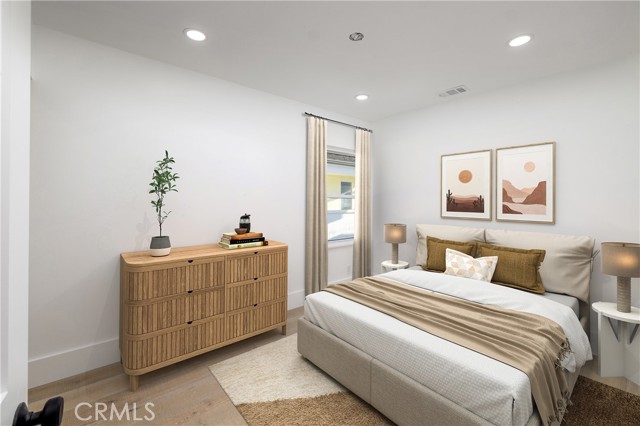 MLS #OC25157821 image #8