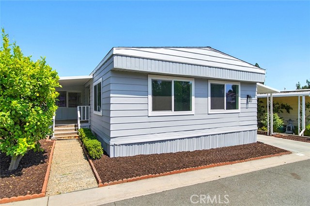 MLS #OC25157910 image #1