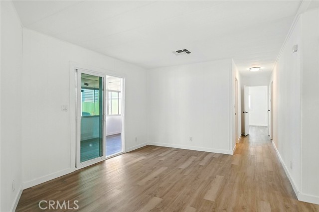 MLS #OC25157910 image #10