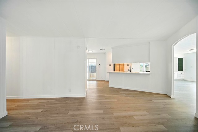 MLS #OC25157910 image #11