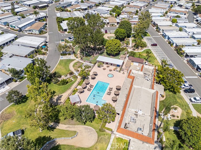 MLS #OC25157910 image #32