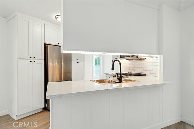 MLS #OC25157910 image #9