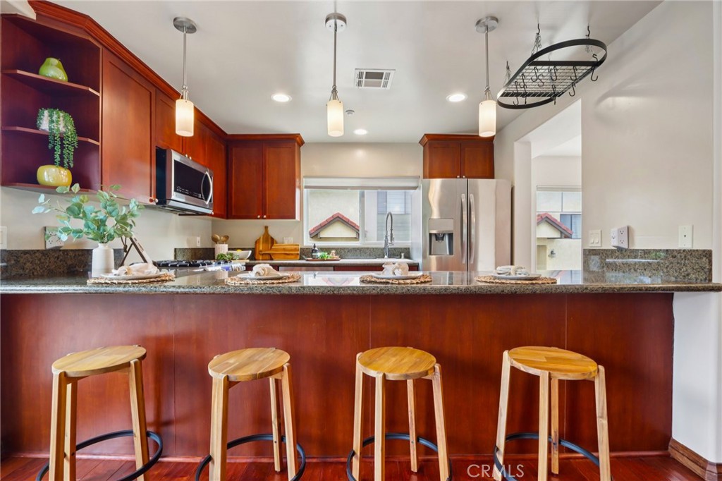 MLS #OC25158032 image #3