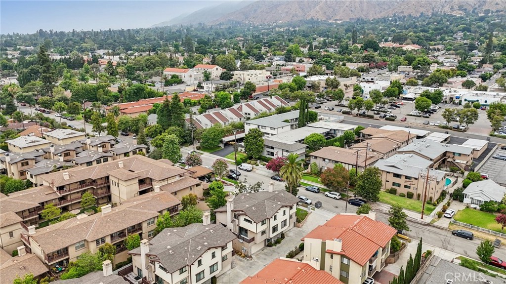 MLS #OC25158032 image #36