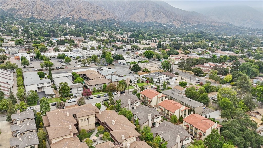 MLS #OC25158032 image #38