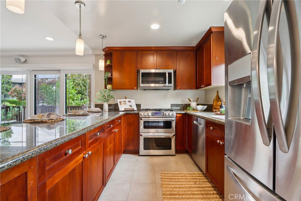 MLS #OC25158032 image #4