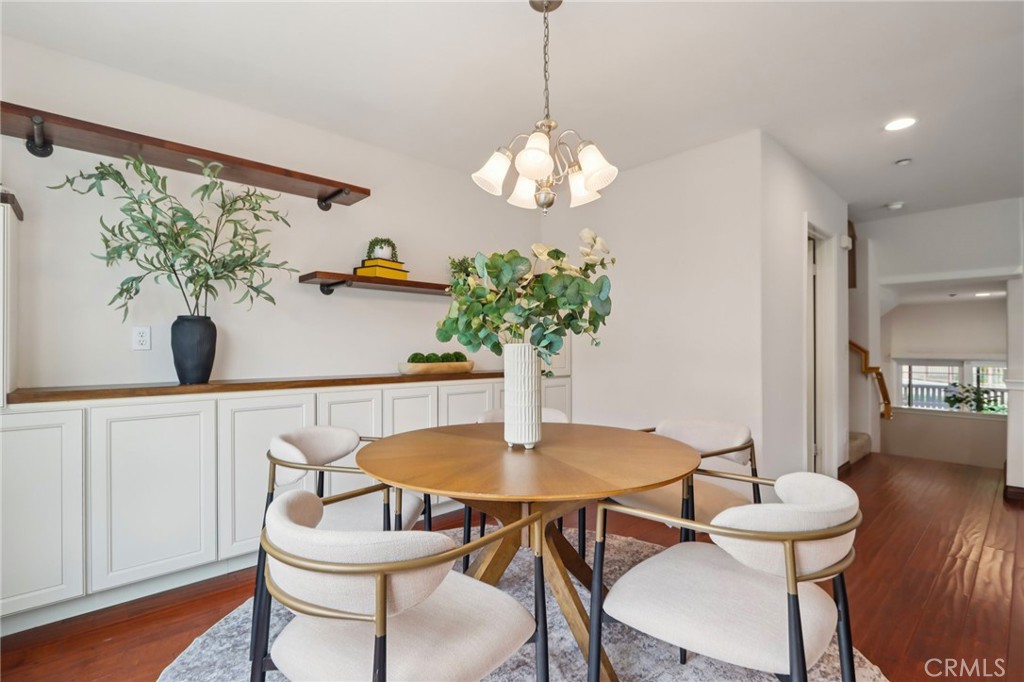 MLS #OC25158032 image #5