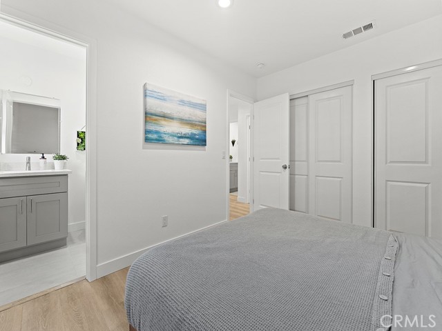 MLS #OC25158558 image #10