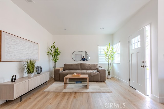 MLS #OC25158558 image #13