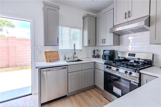 MLS #OC25158558 image #19