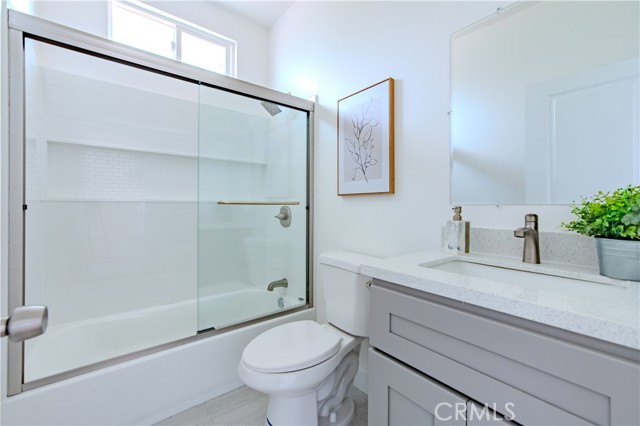 MLS #OC25158558 image #24