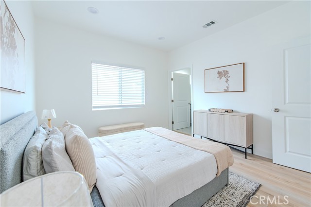 MLS #OC25158558 image #27