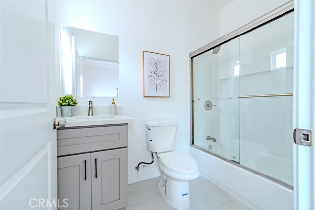 MLS #OC25158558 image #30