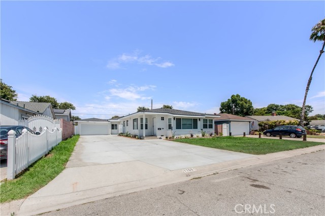 MLS #OC25158558 image #32