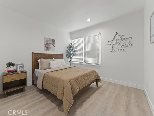 MLS #OC25158558 image #5