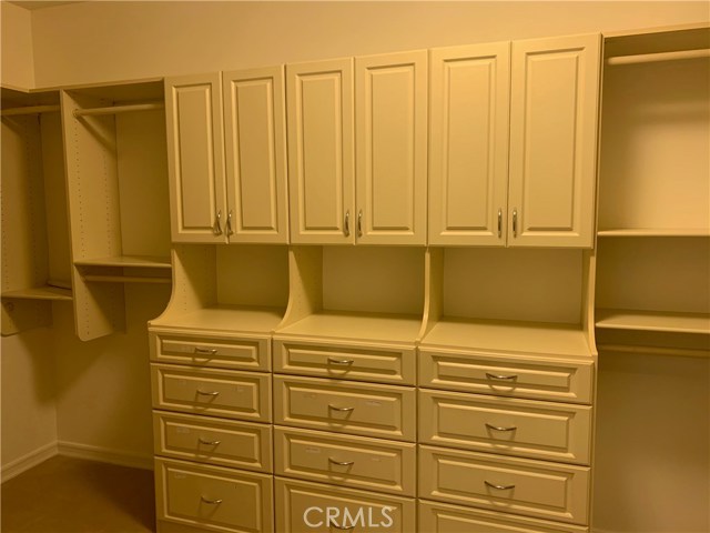 MLS #OC25158639 image #11