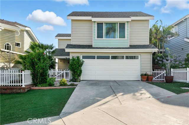 MLS #OC25158756 image #1