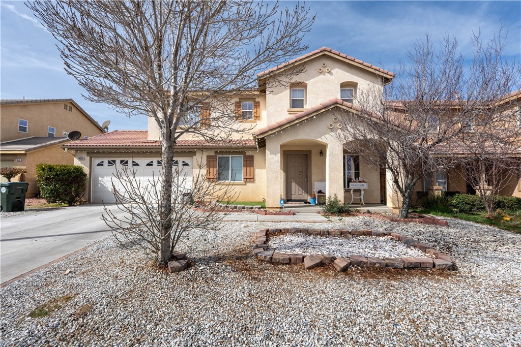 MLS #OC25158837 image #0