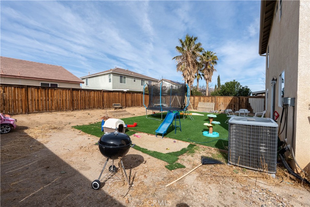 MLS #OC25158837 image #32