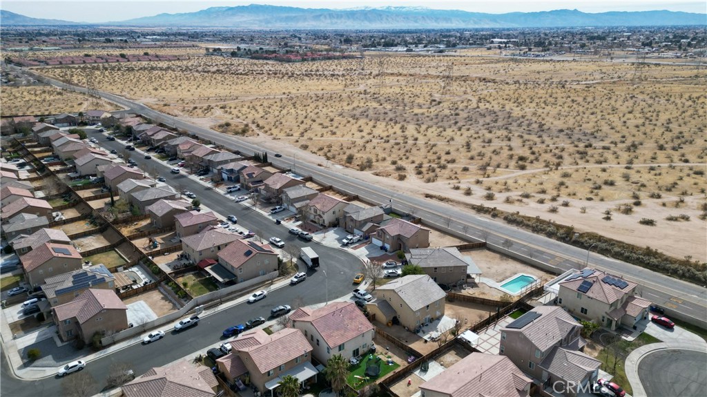 MLS #OC25158837 image #38