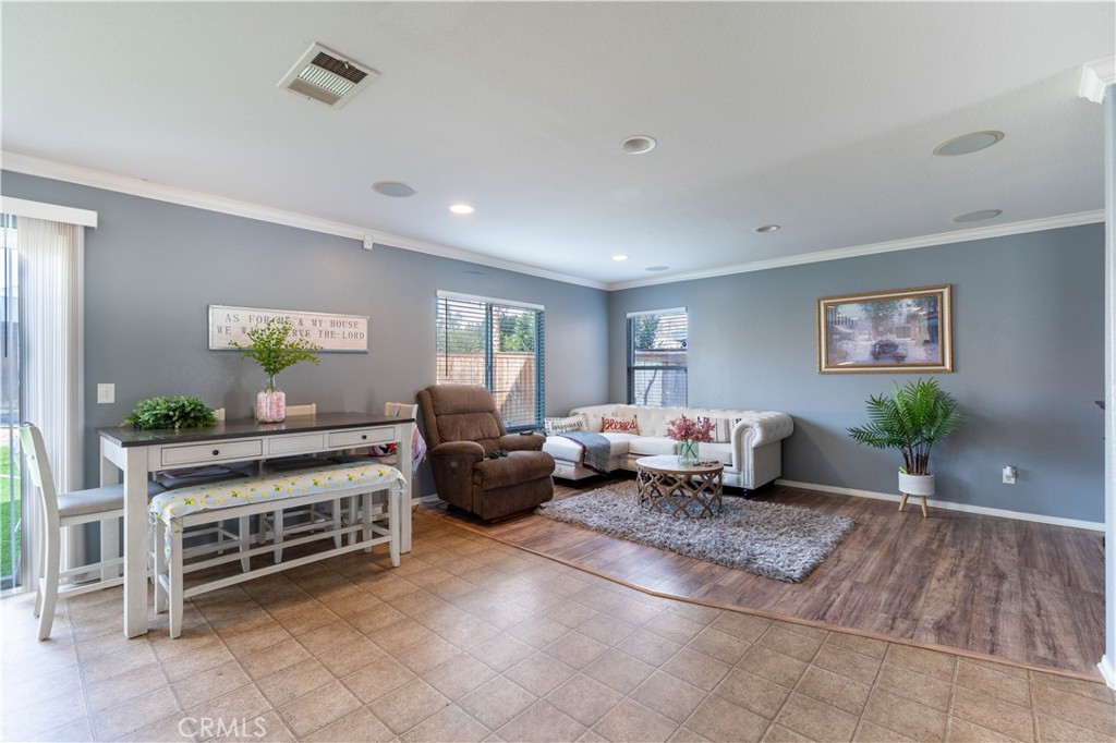 MLS #OC25158837 image #7