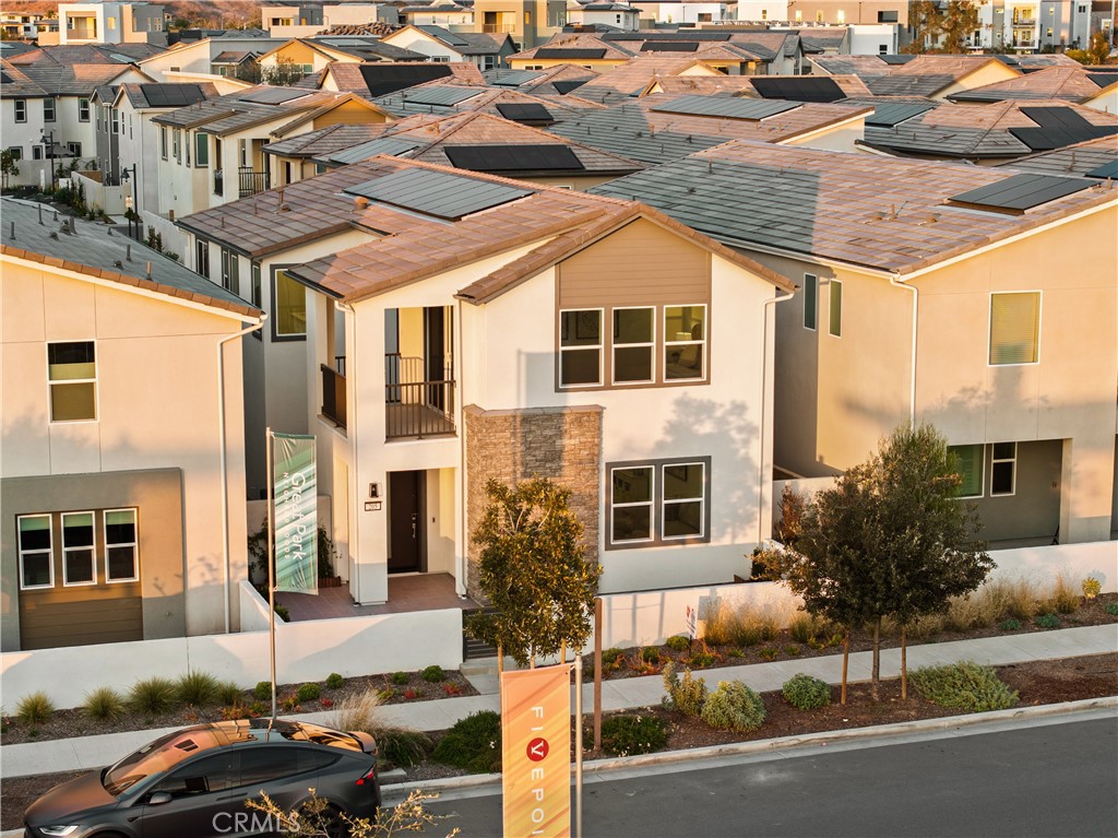 MLS #OC25159029 image #1