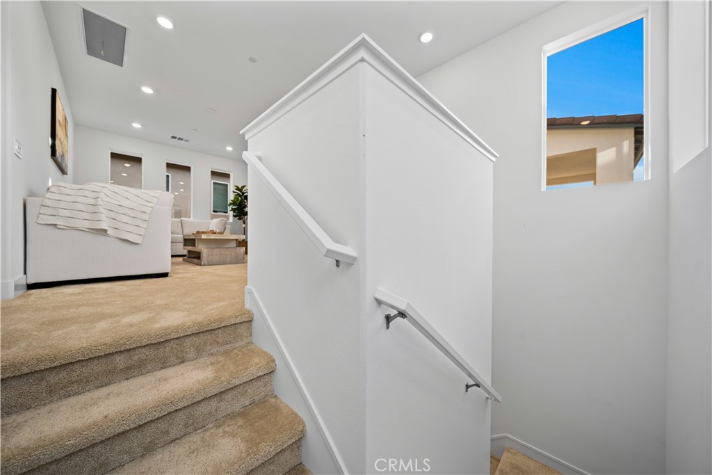 MLS #OC25159029 image #18