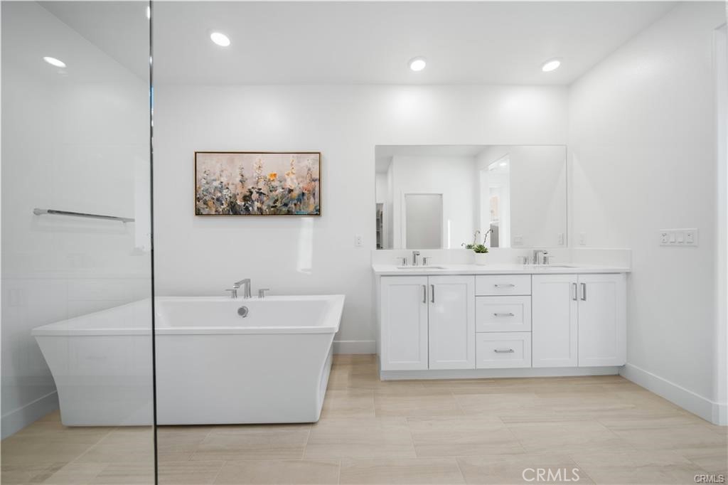 MLS #OC25159029 image #28