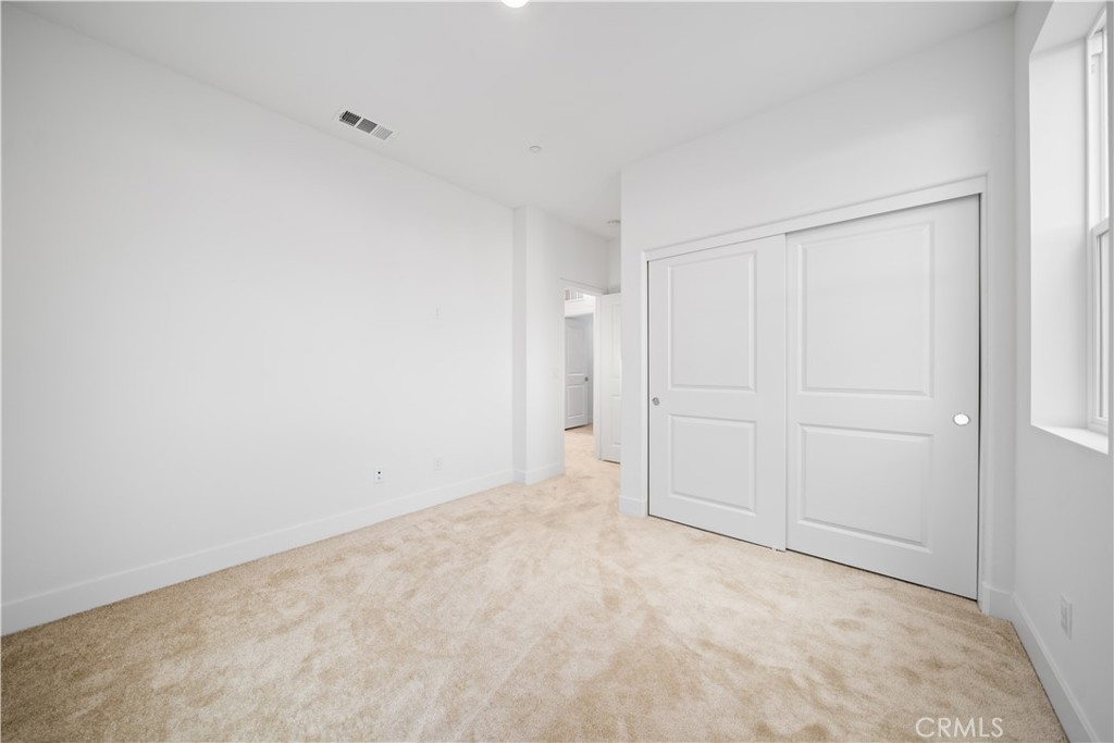 MLS #OC25159029 image #32