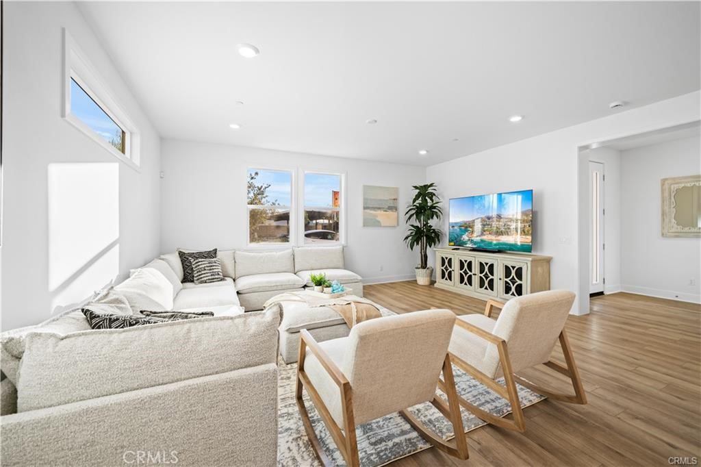 MLS #OC25159029 image #5