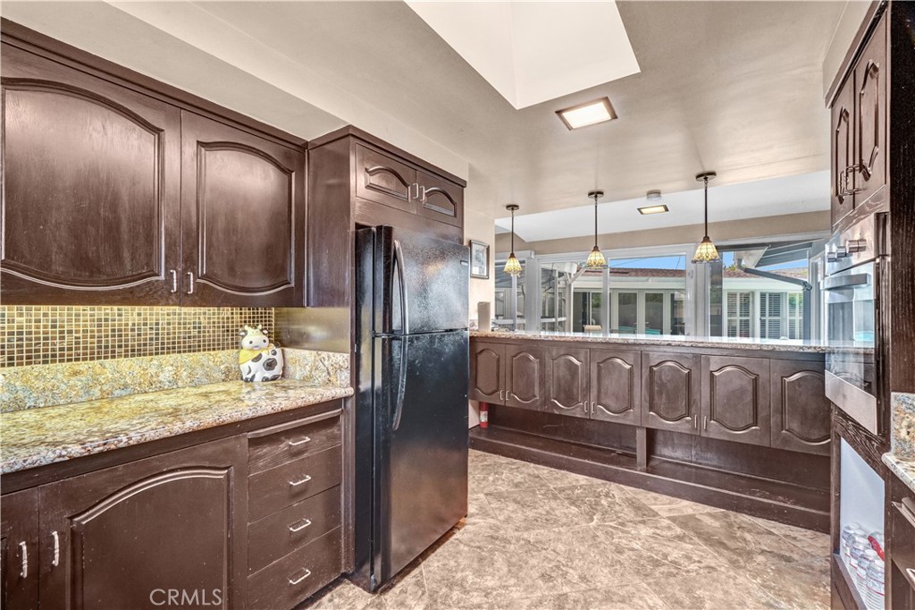 MLS #OC25159040 image #17