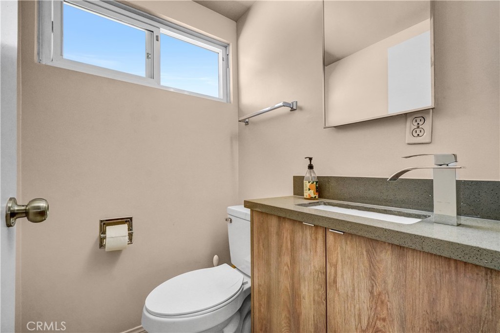 MLS #OC25159040 image #22