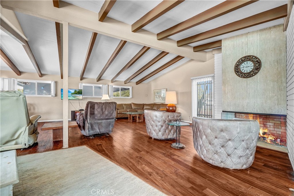 MLS #OC25159040 image #9