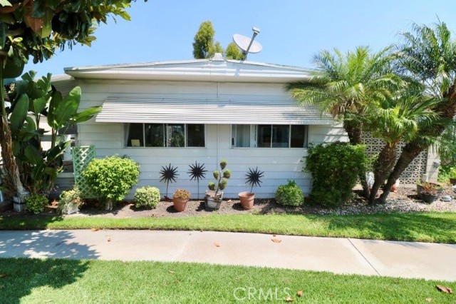 MLS #OC25159777 image #3