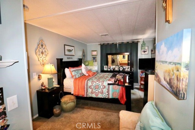 MLS #OC25159777 image #40