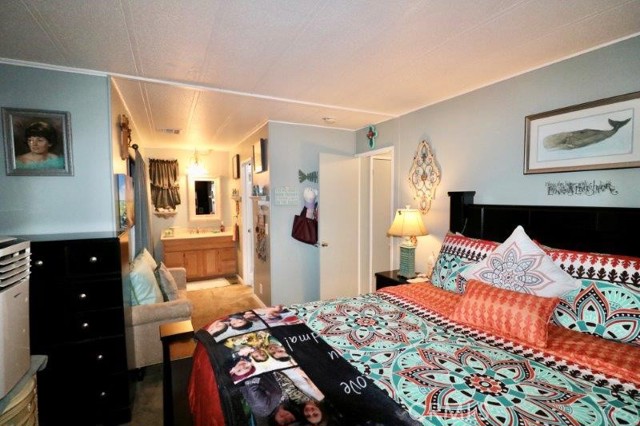 MLS #OC25159777 image #41