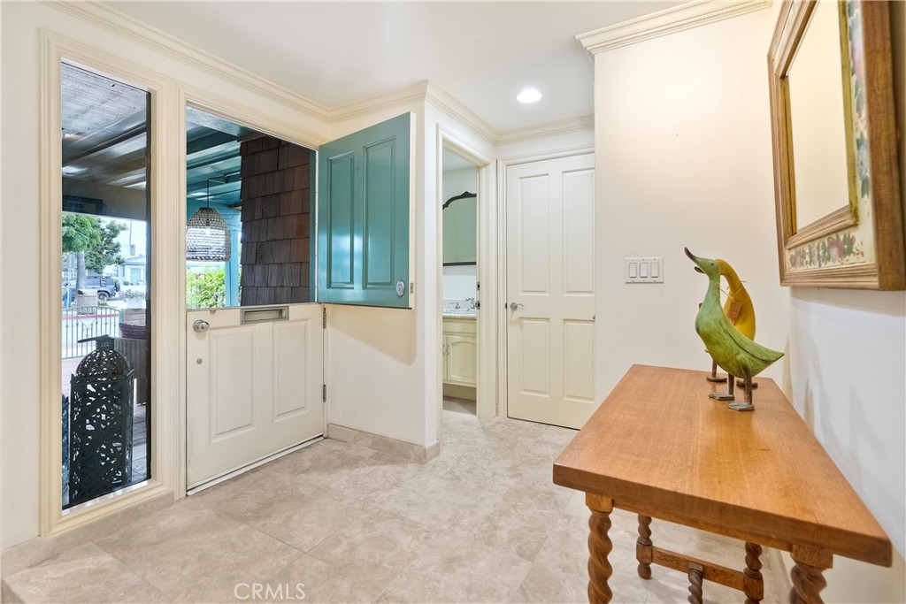 MLS #OC25159929 image #11