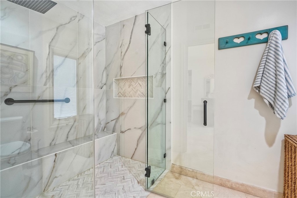 MLS #OC25159929 image #27