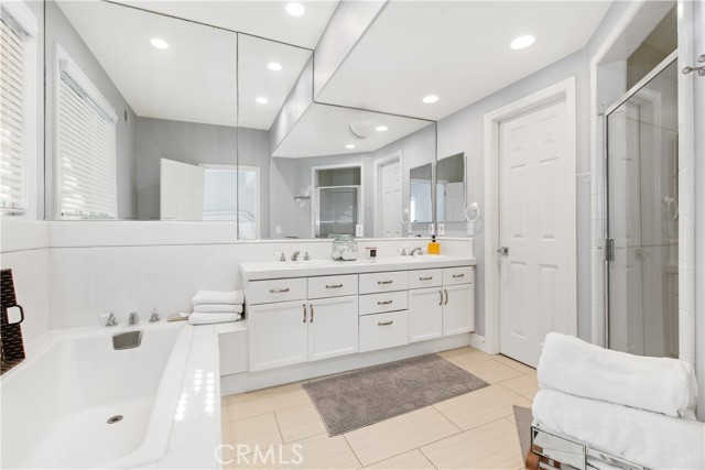 MLS #OC25160025 image #22