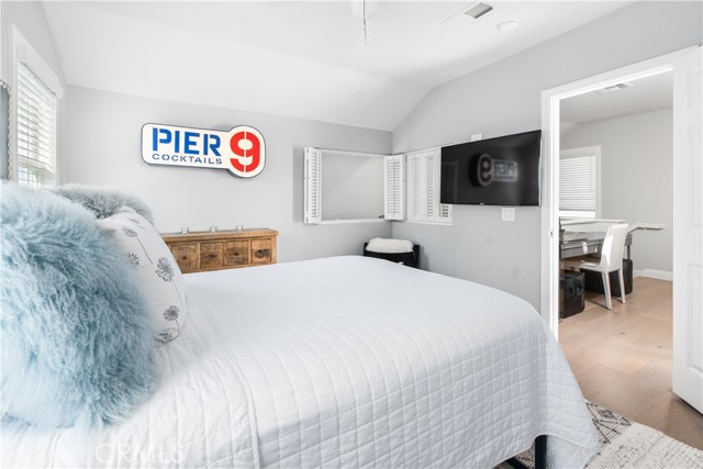 MLS #OC25160025 image #27