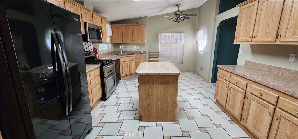 MLS #OC25160079 image #28