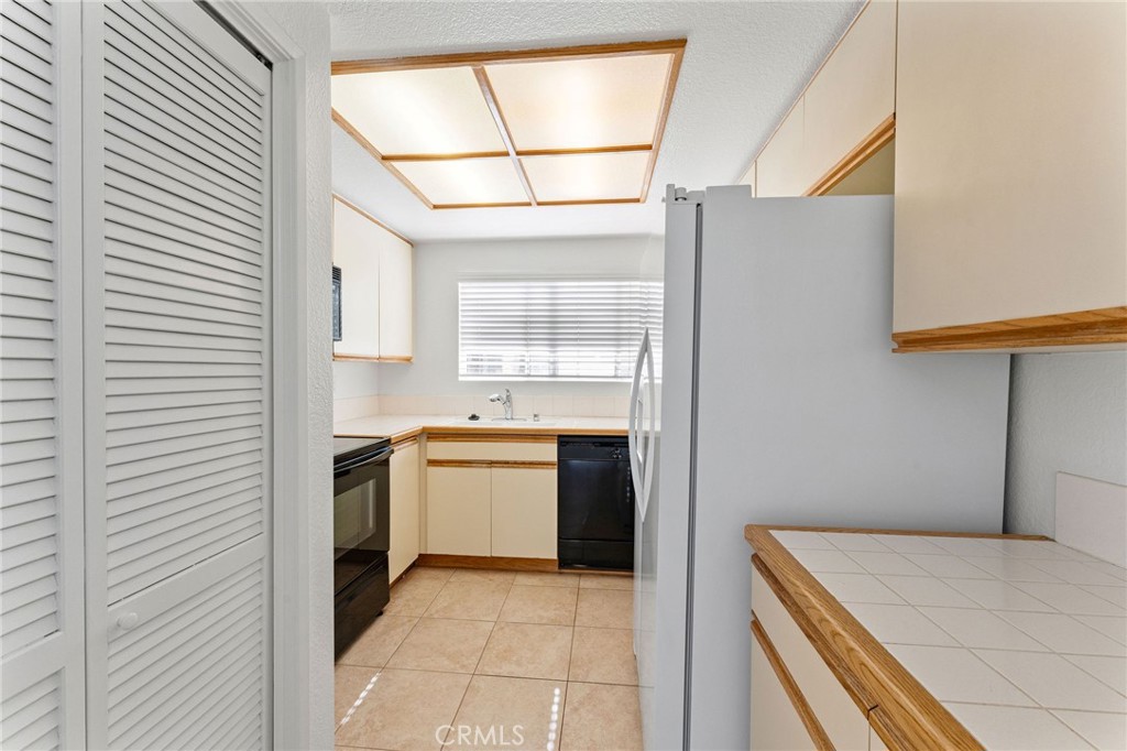 MLS #OC25160200 image #7