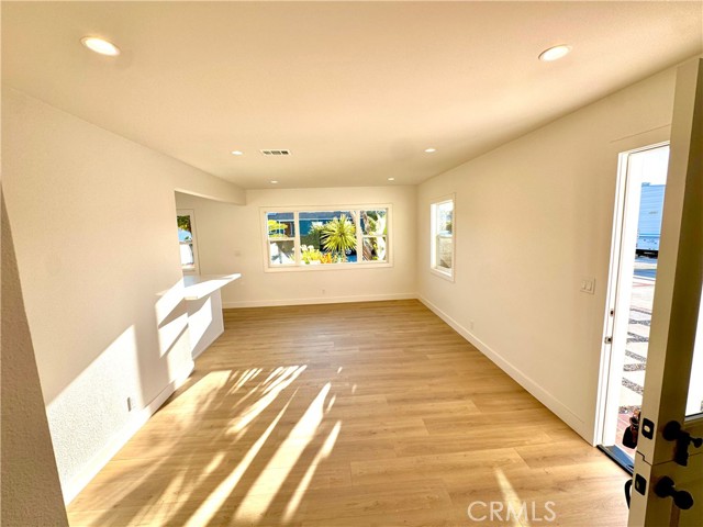 MLS #OC25160670 image #12