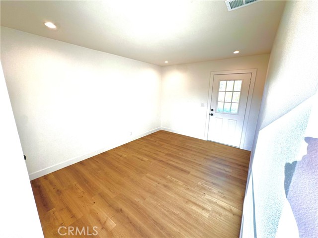 MLS #OC25160670 image #17